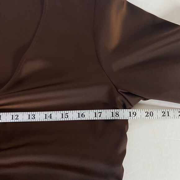 HM Satin Cinched Blouse Women's Medium Brown Trumpet Sleeves V-Neck Pullover - Picture 8 of 11